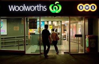 Woolworths reveals its online delivery battle plan ahead of lockdown