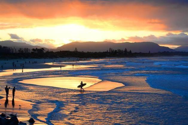 Byron Bay is catching Sydney's lucrative tech dropouts