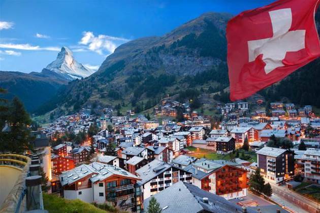 Swiss court upholds WhatsApp secrecy in case of fired employee