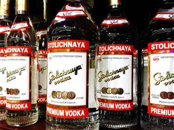 Legalise online alcohol sales to help Russians self-isolating amid coronavirus - top banker