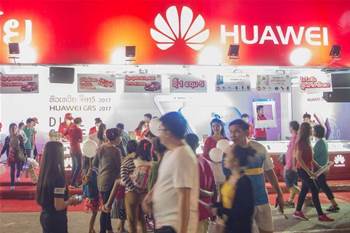 Huawei outsells smartphone rivals in China, tightens market grip amid US spat