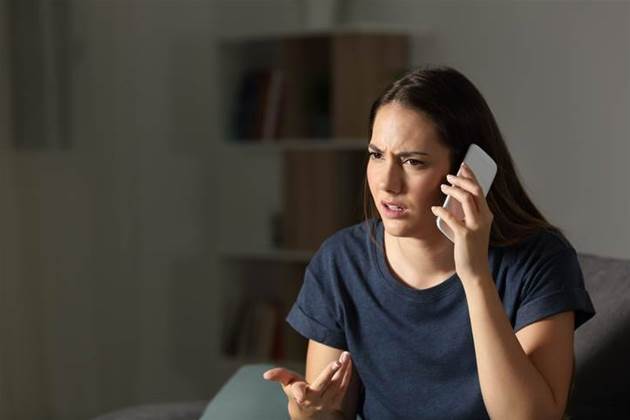 US official to propose new powers for mobile carriers to block robocalls: sources