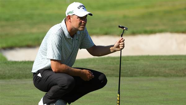 Winther leads in Mallorca after 62