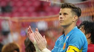 Star keeper's exit heralds hero's return at A-League giant