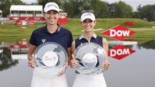 Knight, Szokol hold on to win LPGA Tour team event