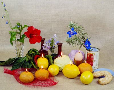 you might mistake these candles for fruits