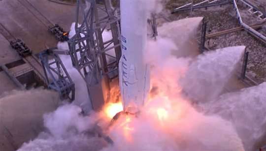 SpaceX's simulated spacecraft becomes unstable in parachute test: CNBC