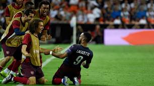 Watch! Arsenal smash Valencia