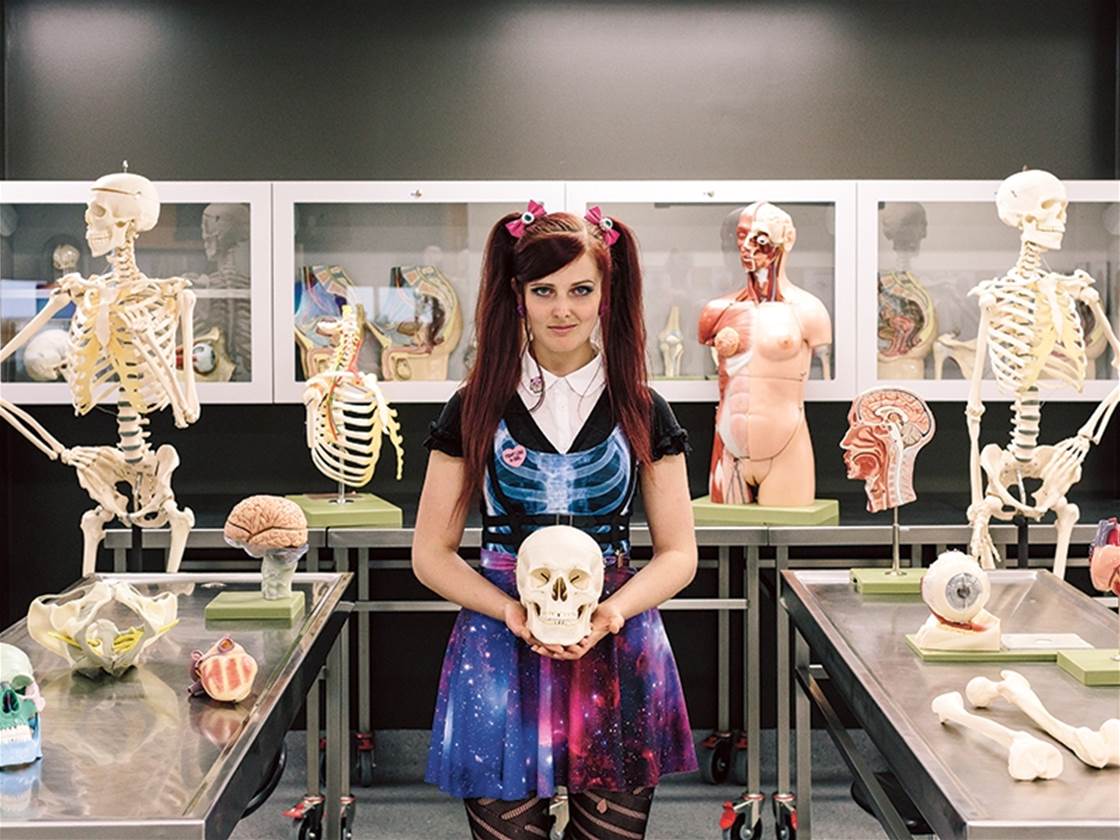 my job: hannah lewis dissects dead bodies for a living