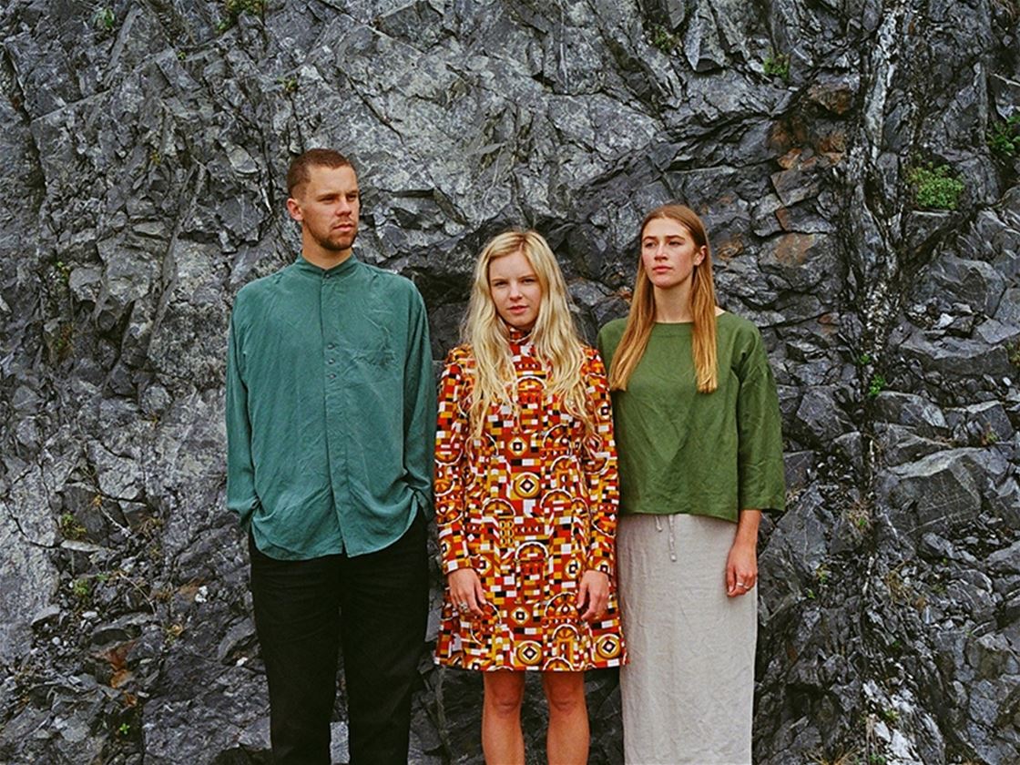 tunesday – mermaidens tunesday – mermaidens