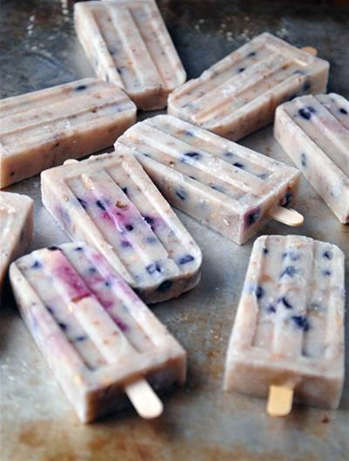 blueberry and granola breakfast popsicles blueberry and granola breakfast popsicles