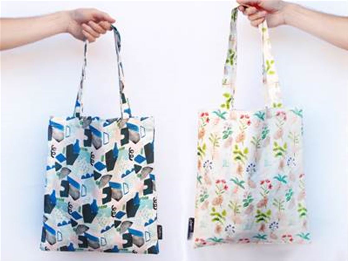 stuff mondays - togetherness tote bags stuff mondays - togetherness tote bags