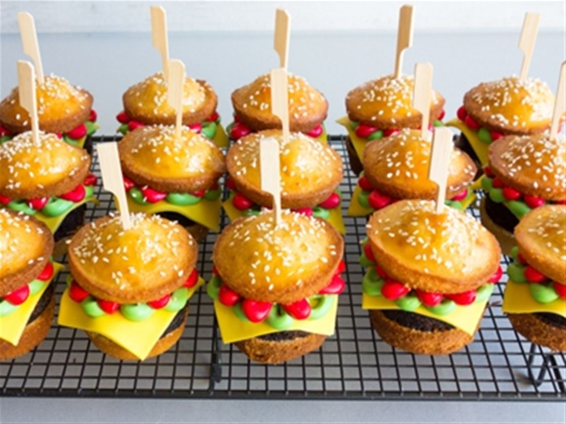frankie fodder: burger cupcakes frankie fodder: burger cupcakes