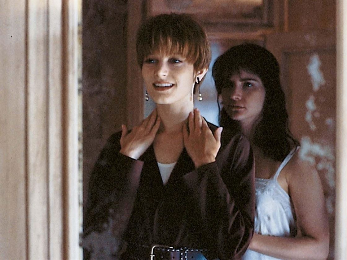 five films to watch when you're hunting for a housemate five films to watch when you're hunting for a housemate