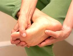 9 Surprising Reasons Why Your Feet Feel Hot at Night