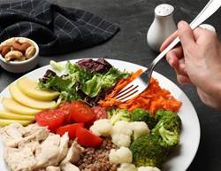 Your Guide to Macronutrients: What Protein, Carbs and Fat Actually Do for Your Body
