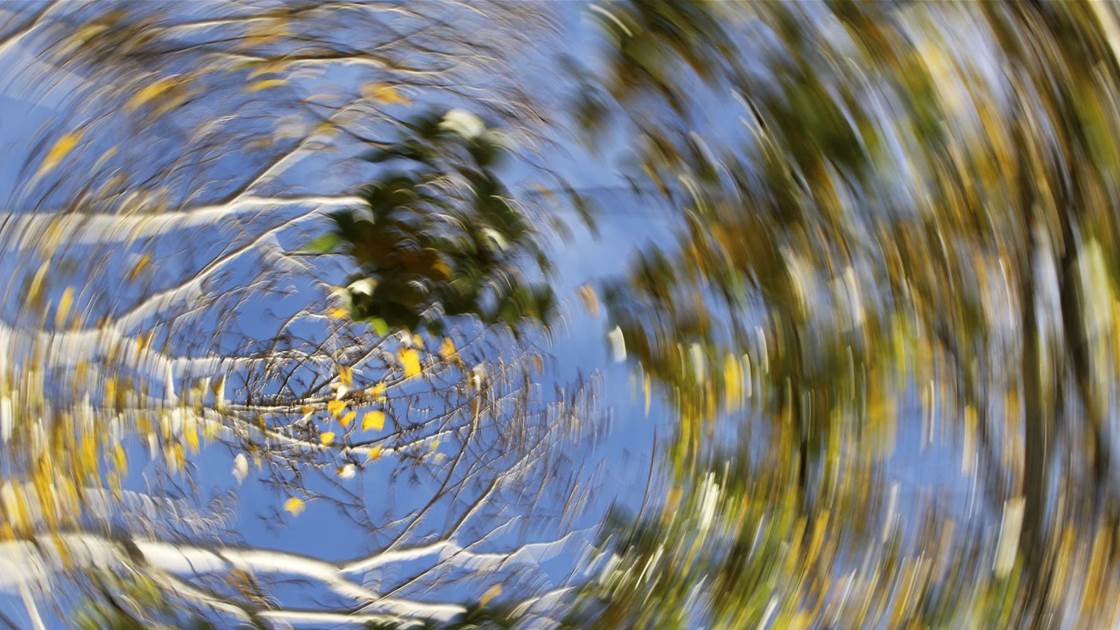 9 Reasons Why You Feel Dizzy - And When To Be Concerned