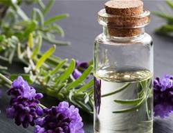 How to Use Lavender Oil to Soothe Your Skin, Anxiety, and PMS