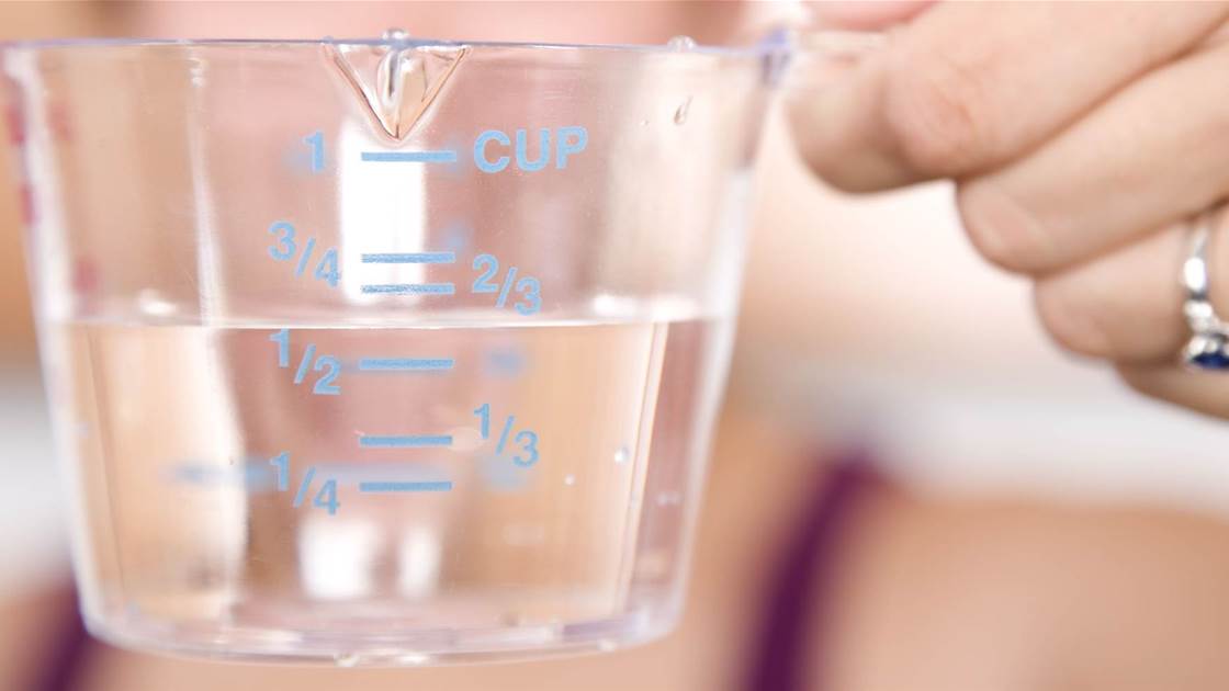 8 Expert-Backed Ways to Get Rid of Water Weight Fast