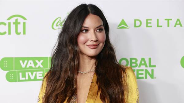 Olivia Munn Reveals That Pregnancy Has Brought Back Past Body Image Issues, &#8216;It&#8217;s Really Hard&#8217;