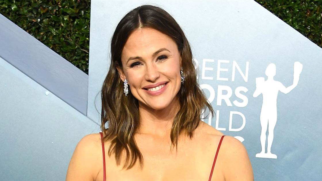 Jennifer Garner Shares the One Skincare Product She &#8216;Can't Live Without&#8217;