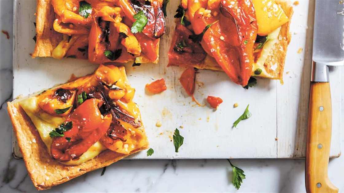 Roasted capsicum and aioli flatbread