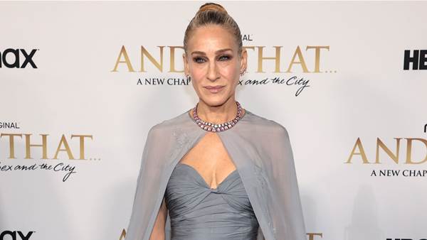 Sarah Jessica Parker, 57, Says She&#8217;s Not &#8216;Brave&#8217; for Having Grey Hair or Ageing Naturally