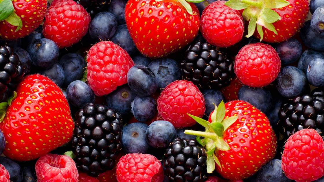 5 Best Foods to Reduce Inflammation Naturally, According to a Doctor