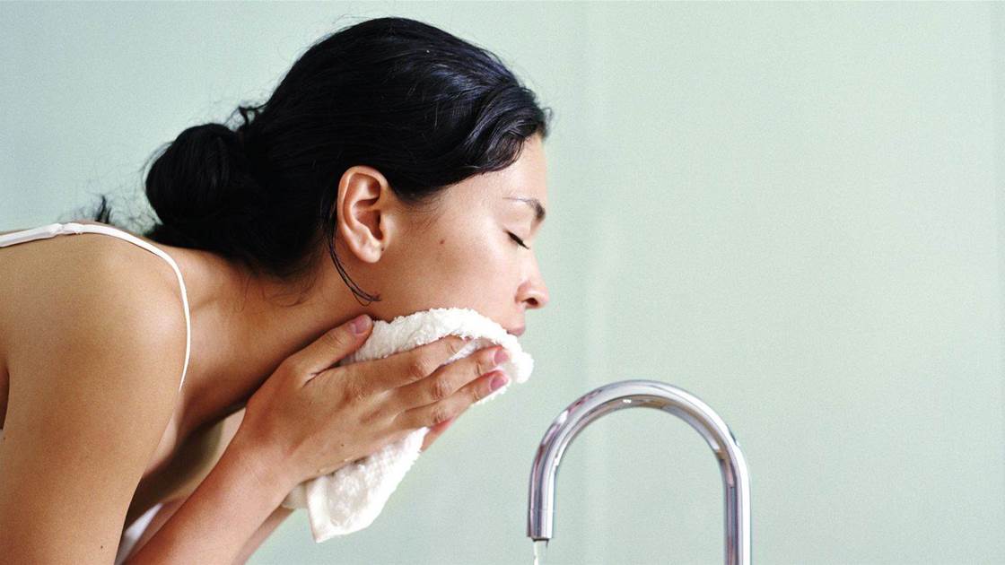 The Viral '60-Second Rule' Proves You've Probably Been Washing Your Face All Wrong