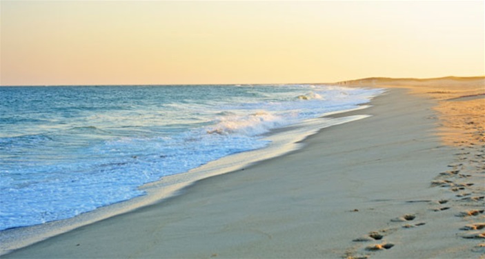 Get out of a Rip at the Beach Get out of a Rip at the Beach