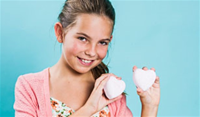 DIY Fizzy Bath Bombs DIY Fizzy Bath Bombs