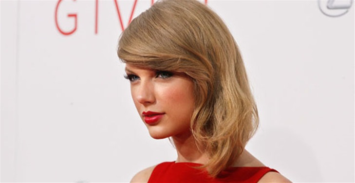 Taylor Won Fave Female Artist! Taylor Won Fave Female Artist!