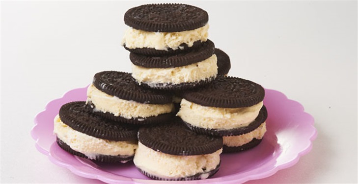 Recipe: Tiny ice cream sandwiches Recipe: Tiny ice cream sandwiches