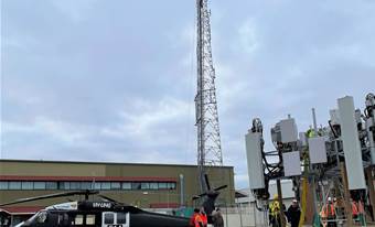 TPG Telecom calls in Blackhawk helicopter for tower head replacement