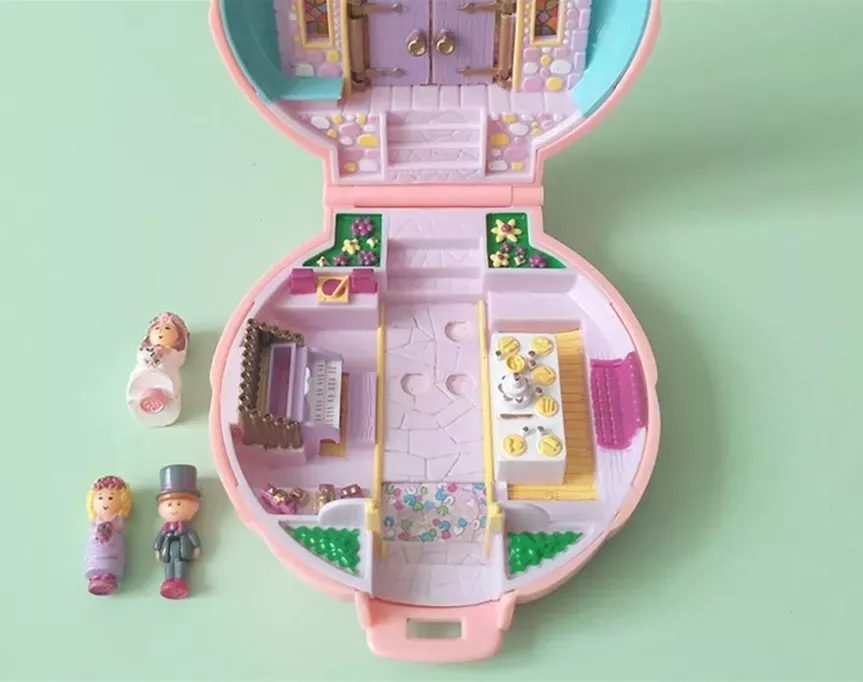 check out the insta account celebrating vintage polly pocket
