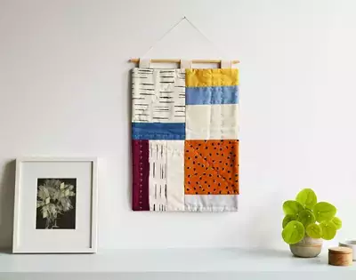 frankie exclusive diy: patchwork wall hanging