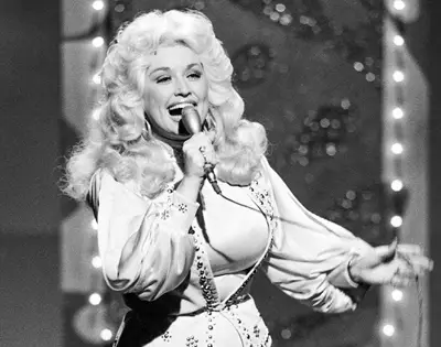 why dolly parton is the greatest