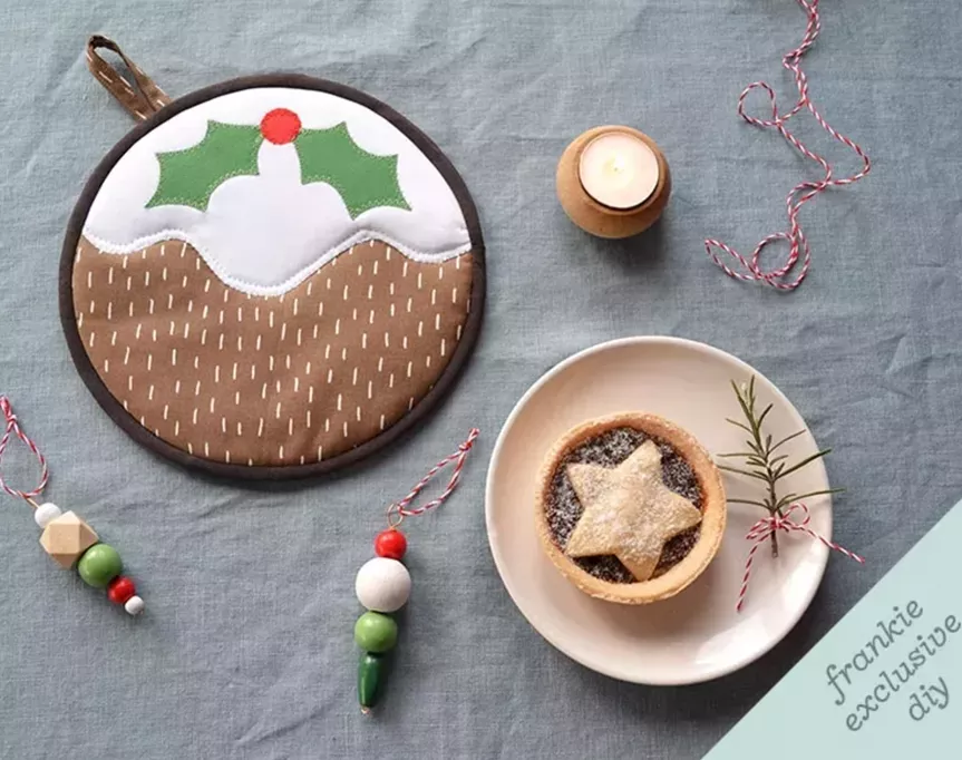 frankie exclusive diy: christmas pudding trivet