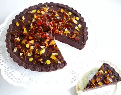 frankie fodder: dark chocolate and coconut jaffa fudge tart