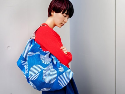 How to make a no-sew Furoshiki handbag - Furoshiki tutorial No.15 - easy  DIY Furoshiki bag! - YouTube