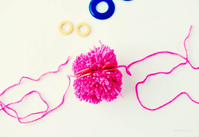 DIY-Pom-Pom-Chandelier-by-Penelope-And-Pip Step1Part2 Frankie