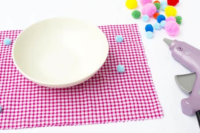 PomPomPlacematDIYStep3