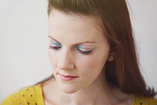 coloured-eyeshadow-1