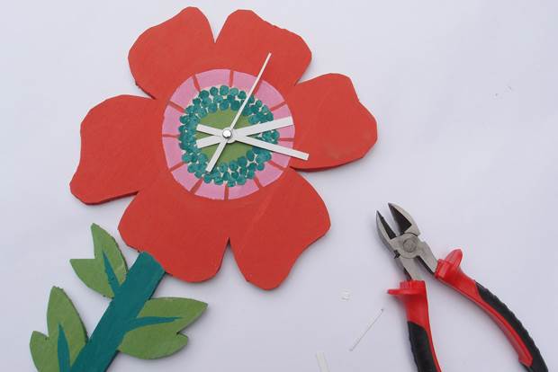 flower clock 13