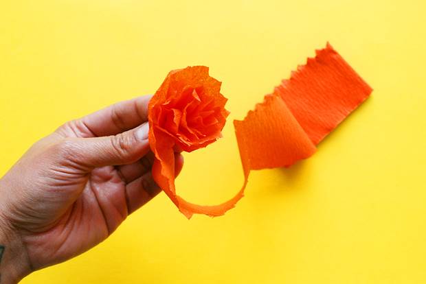 flower-garland-diy-4