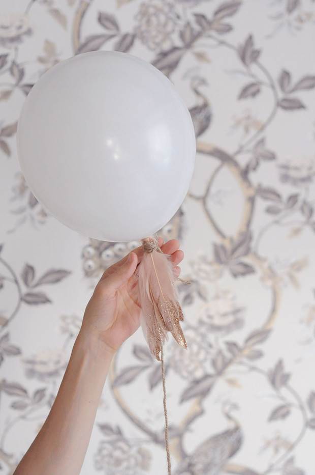 glitter-feather-diy-10