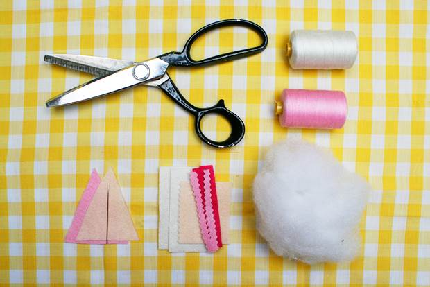 pin-cushion-diy-materials