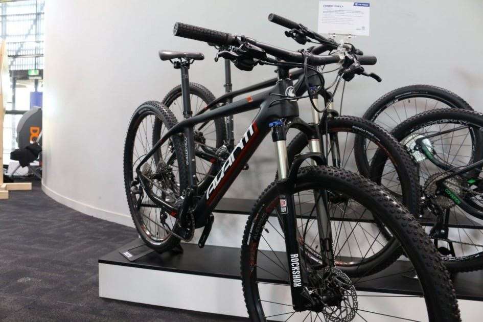 avanti hardtail mountain bike