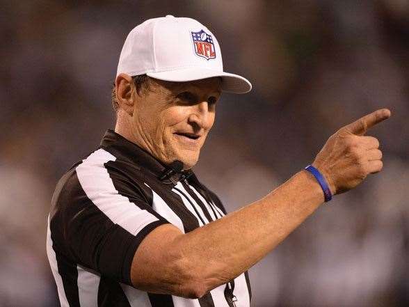 Nothing 'part time' about Ed Hochuli's approach to game as NFL's most  famous referee