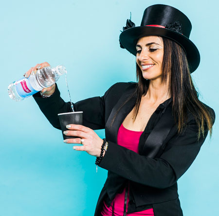 Be a magician with this easy trick! Be a magician with this easy trick!
